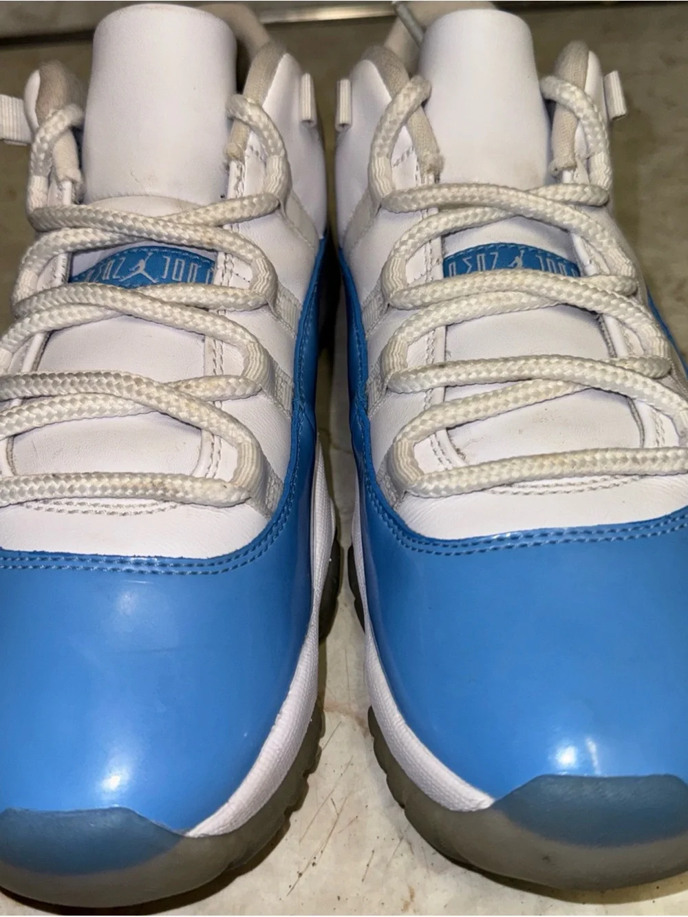 SZ 8.5 NEW Air Jordan 11 Retro Low UNC2017White/University Blue/Black FV5104-100